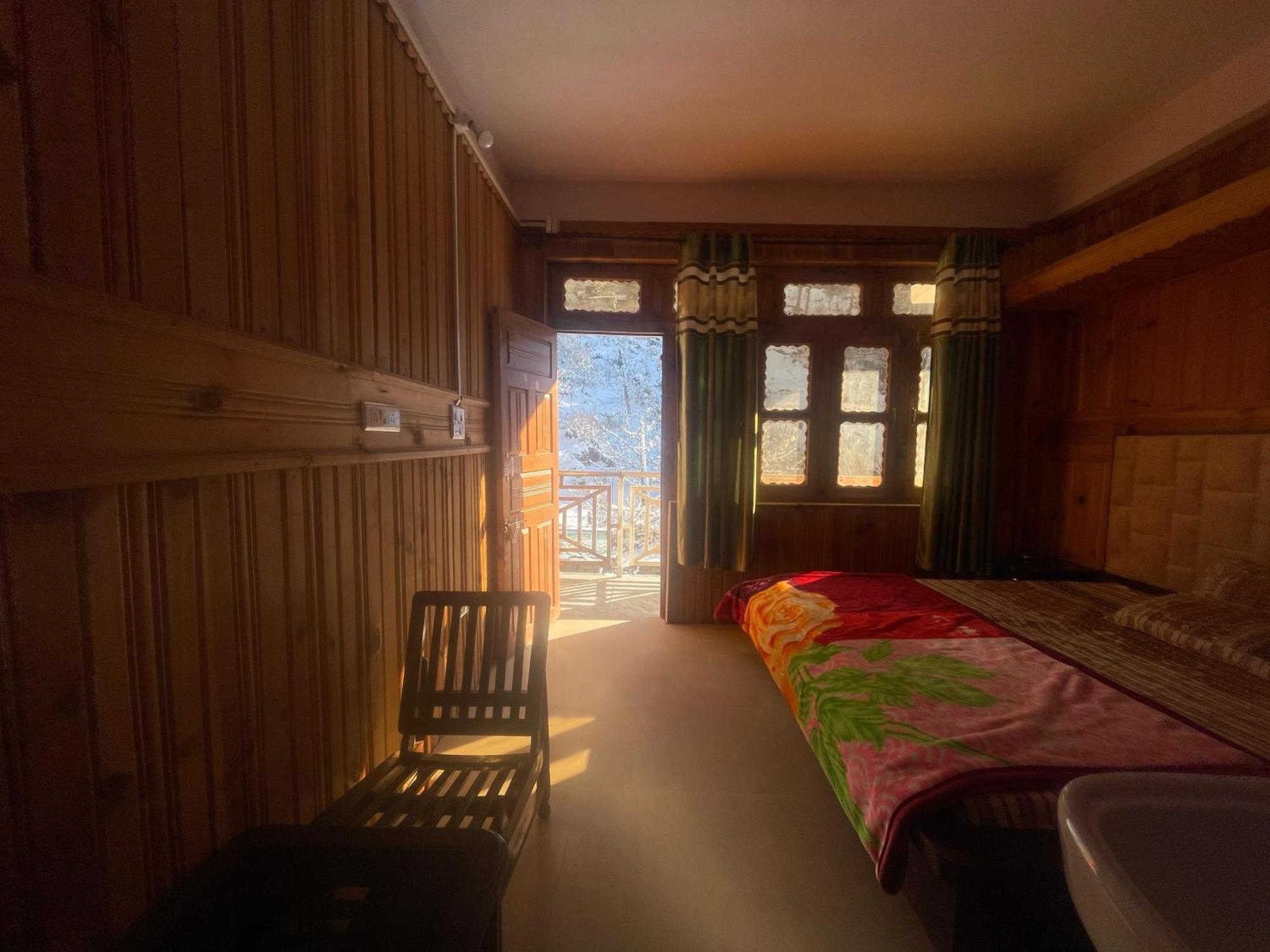 Hotel Sss The Chanshal Retreat Khashdhār Exteriör bild